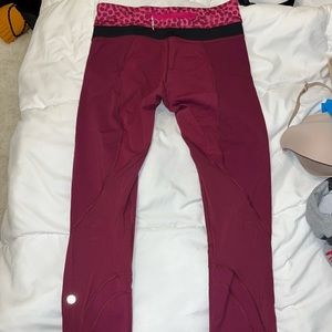LuluLemon Leggings dark purple/pink